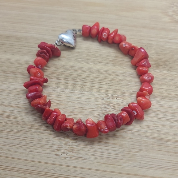 Red Coral Chip Bracelet with Magnetic Silver Heart - Picture 2 of 4